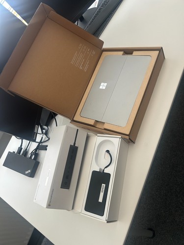 Microsoft surface 1964 i7 - surface, 1964,